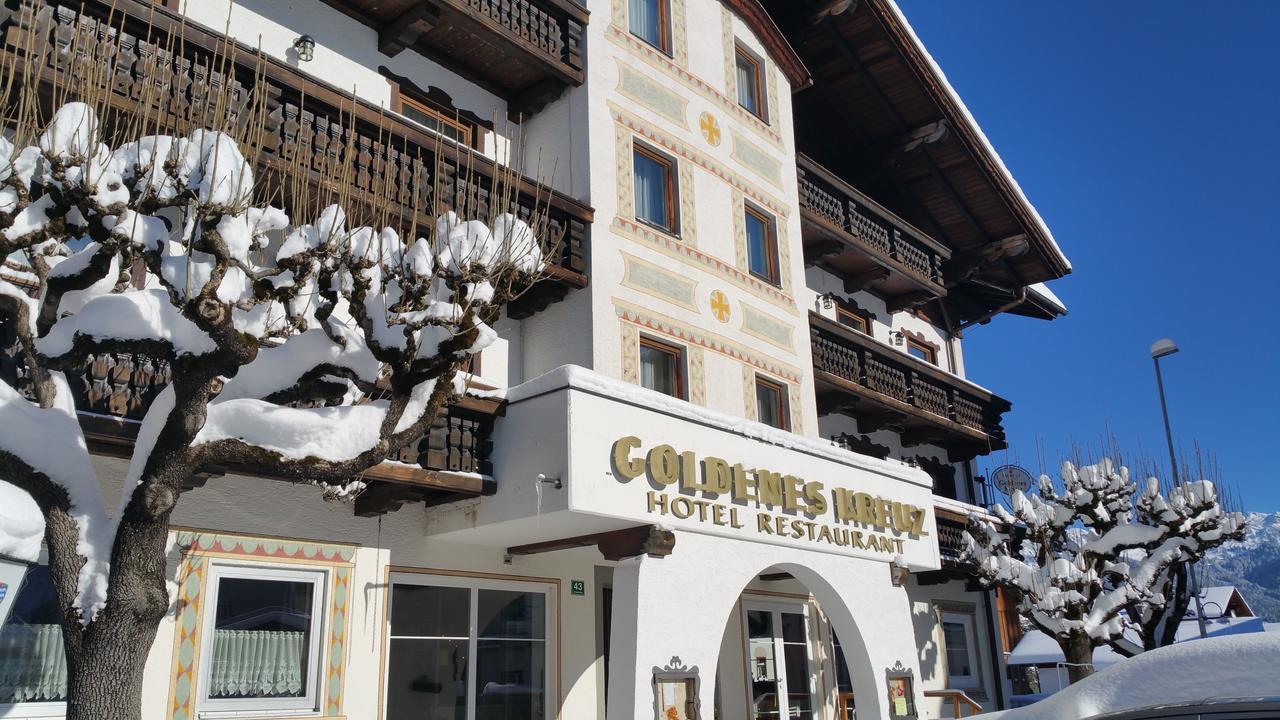 Hotel Goldenes Kreuz Tannheim Bagian luar foto