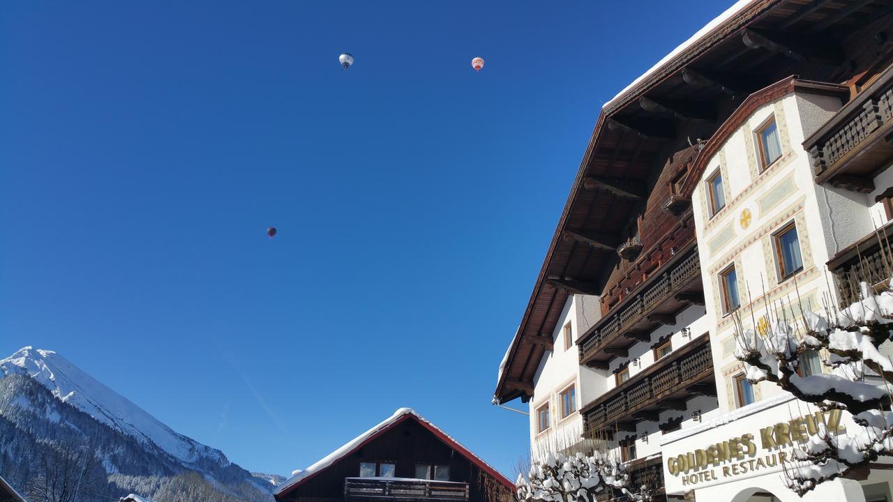 Hotel Goldenes Kreuz Tannheim Bagian luar foto
